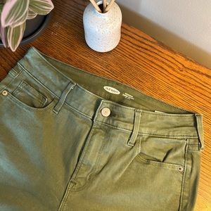 Old Navy Rockstar Super Skinny - Sz. 6